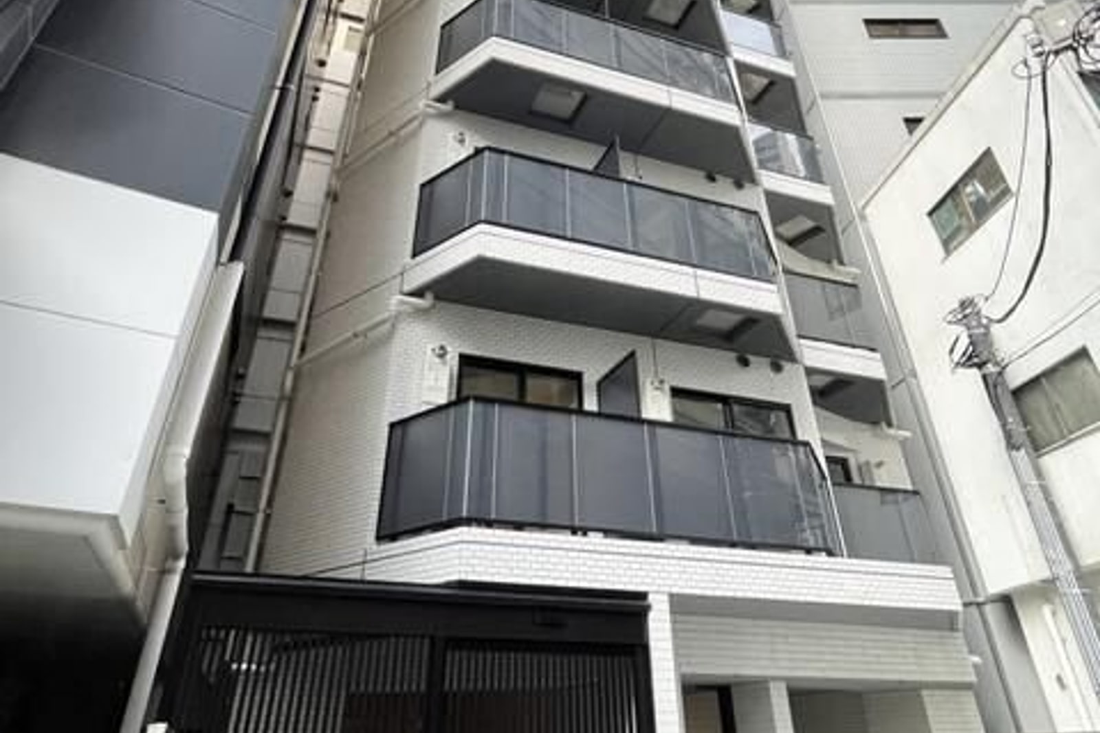 Log三田駅前