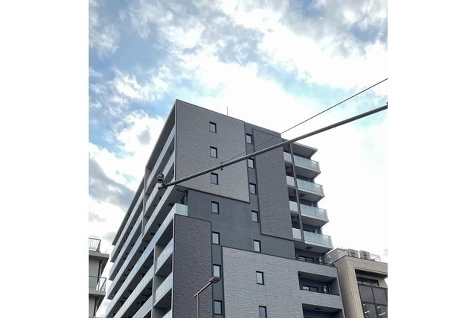 市谷台町坂フロント