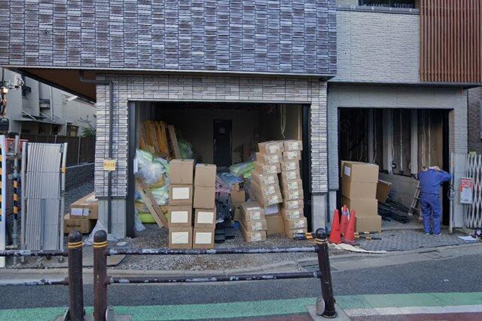 レ・シェーヌ新宿