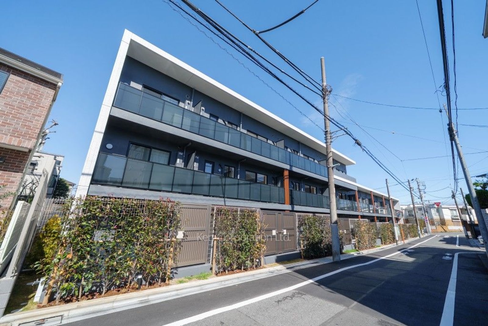 アジールコート都立大学