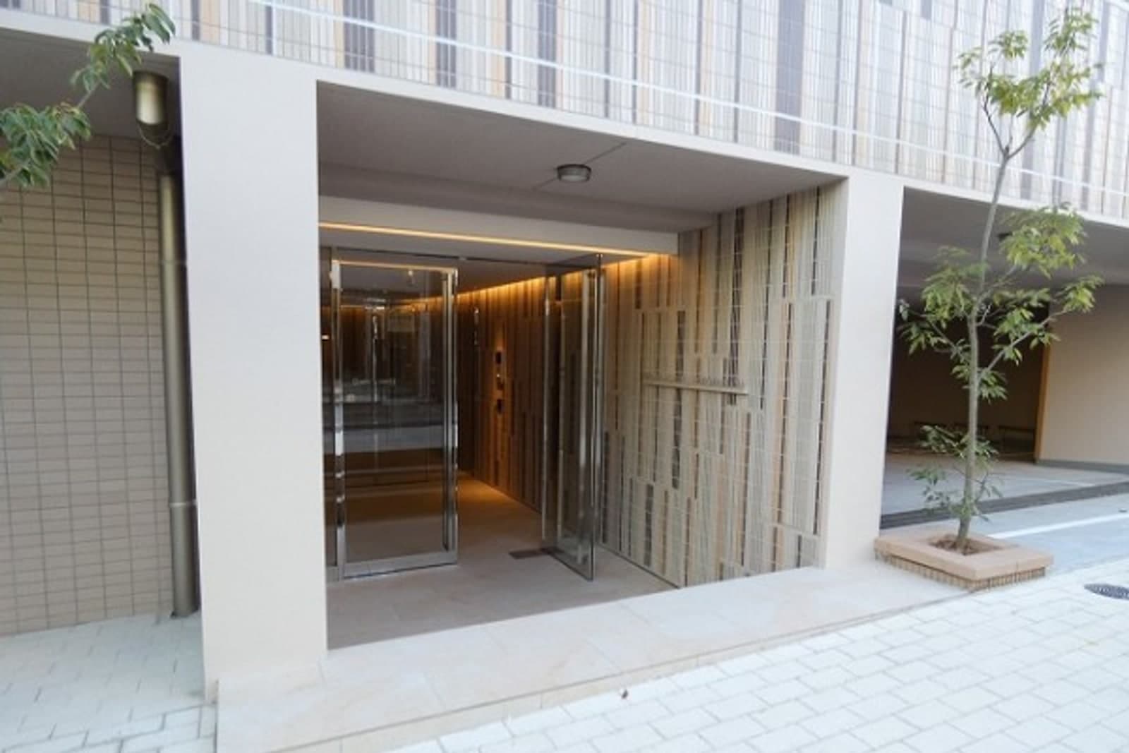 PREMIUMCUBEG白金台