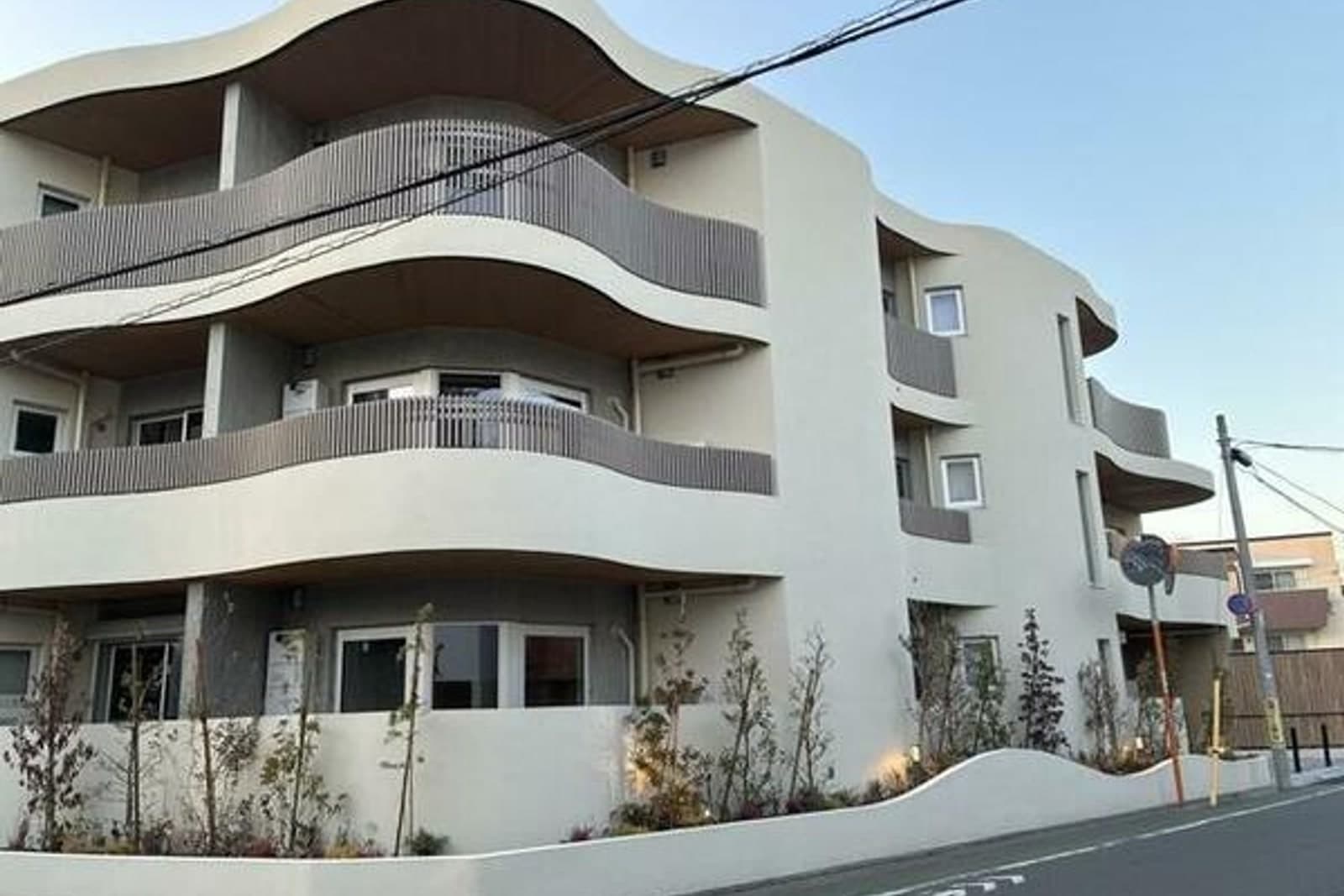 バンレーラ鷹番